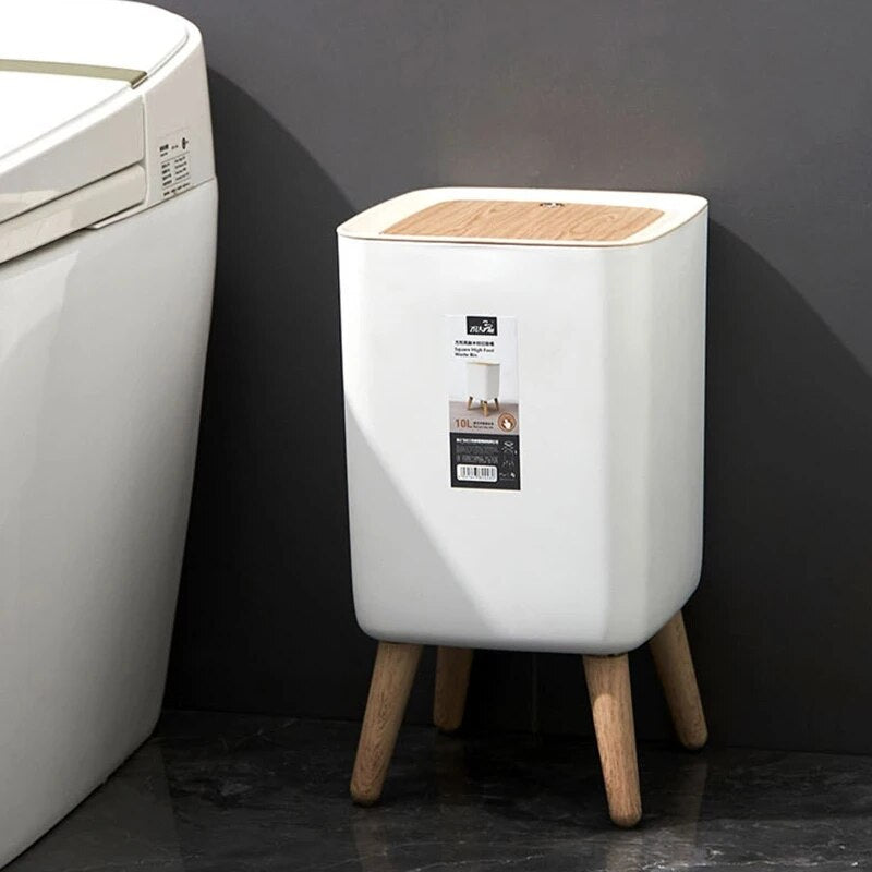 Petite poubelle de toilette