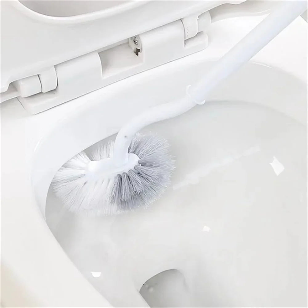 Curved toilet brush