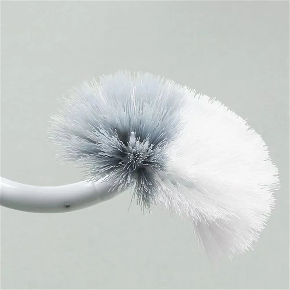 Curved toilet brush