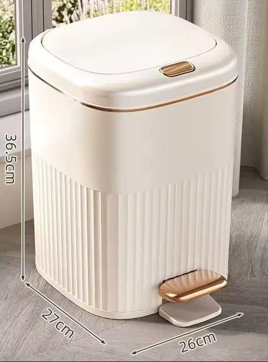 Poubelle de toilette beige